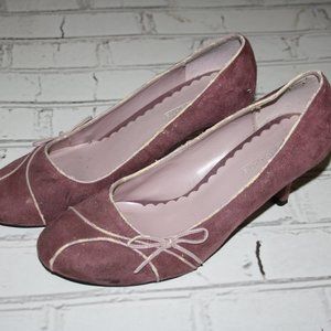 Pink Suede pump heels size 8 Highlights